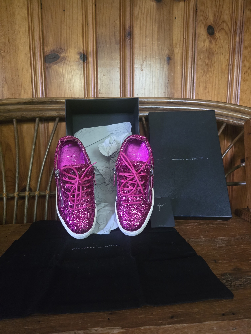 Giuseppe Zanotti Pink Glitter Low-Top Sneakers